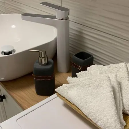 Bordoa De Macura With Bay View * Brodarica (Zadar)